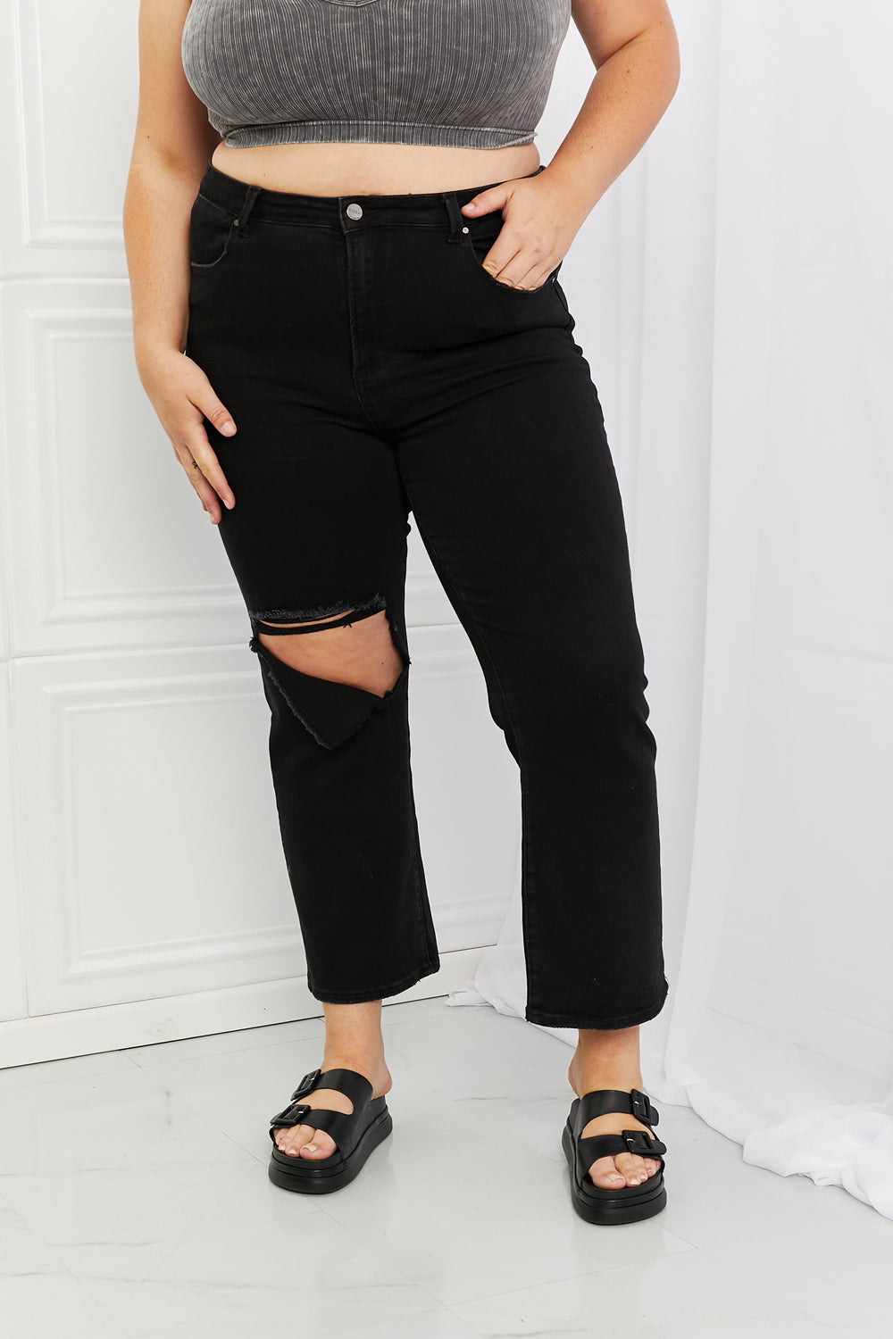 RISEN Full Size Yasmin Relaxed Distressed Jeans - The Fashion Unicorn